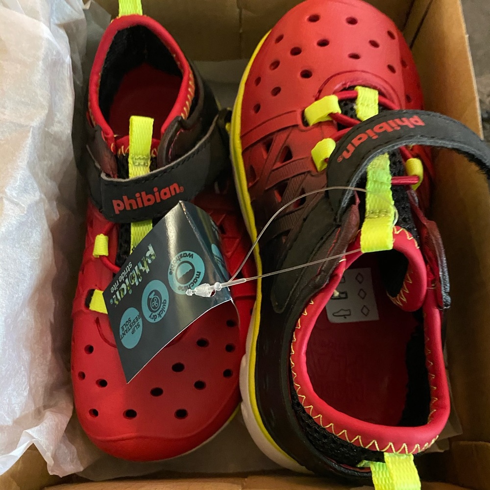 - Stride Rite Phibian shoes